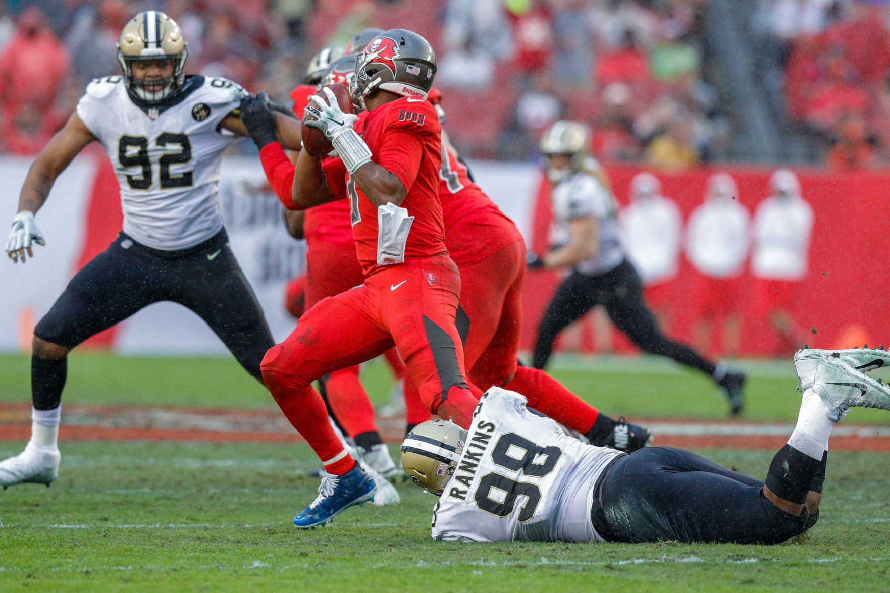 saintsbucs92.121018